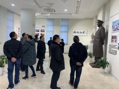 岁末严冬，，，两地向导考察122cc太阳集成游戏集团