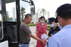 台州民政与殡协考察团来浙江122cc太阳集成游戏交流学习